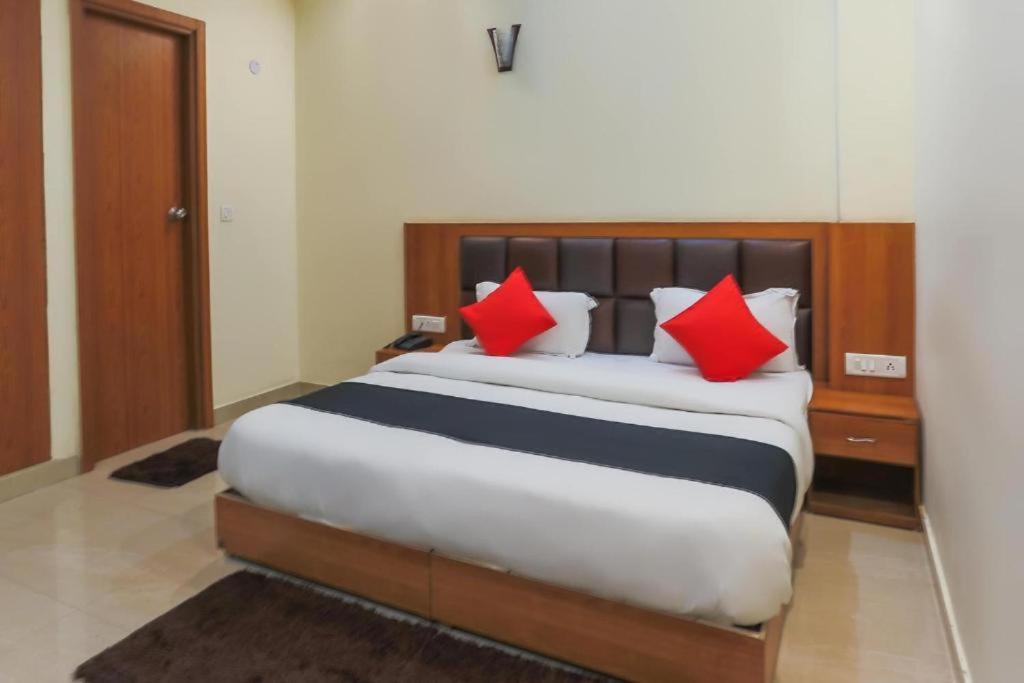 Capital O 89624 Bvh Hospitality Noida Exterior foto